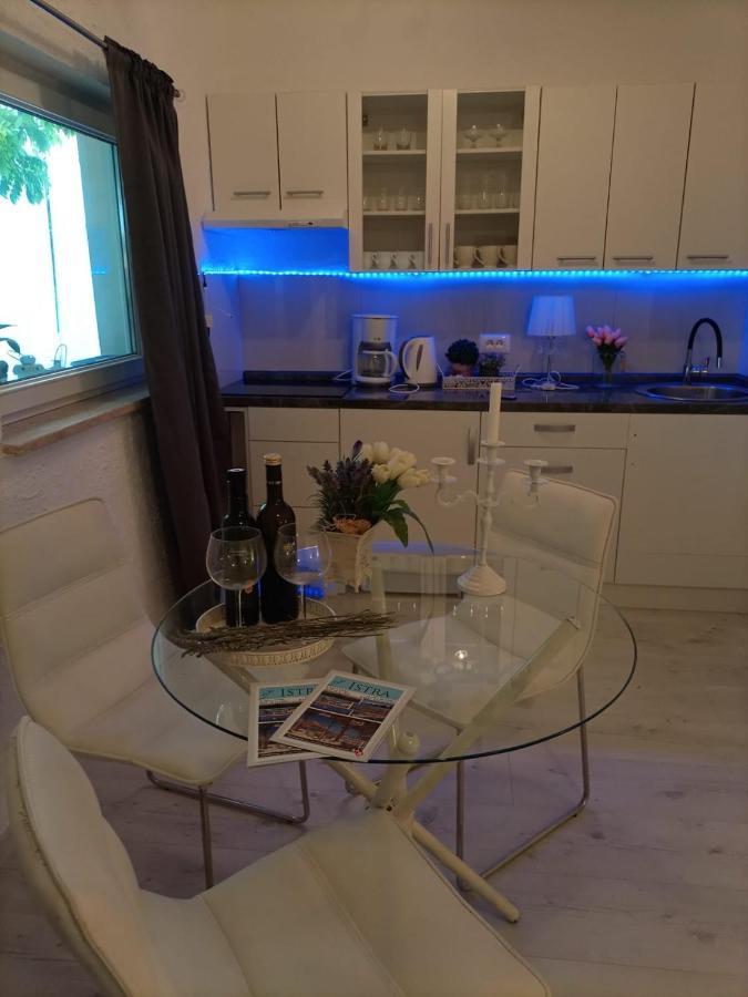 Apartment Jozefina Poreč Zewnętrze zdjęcie